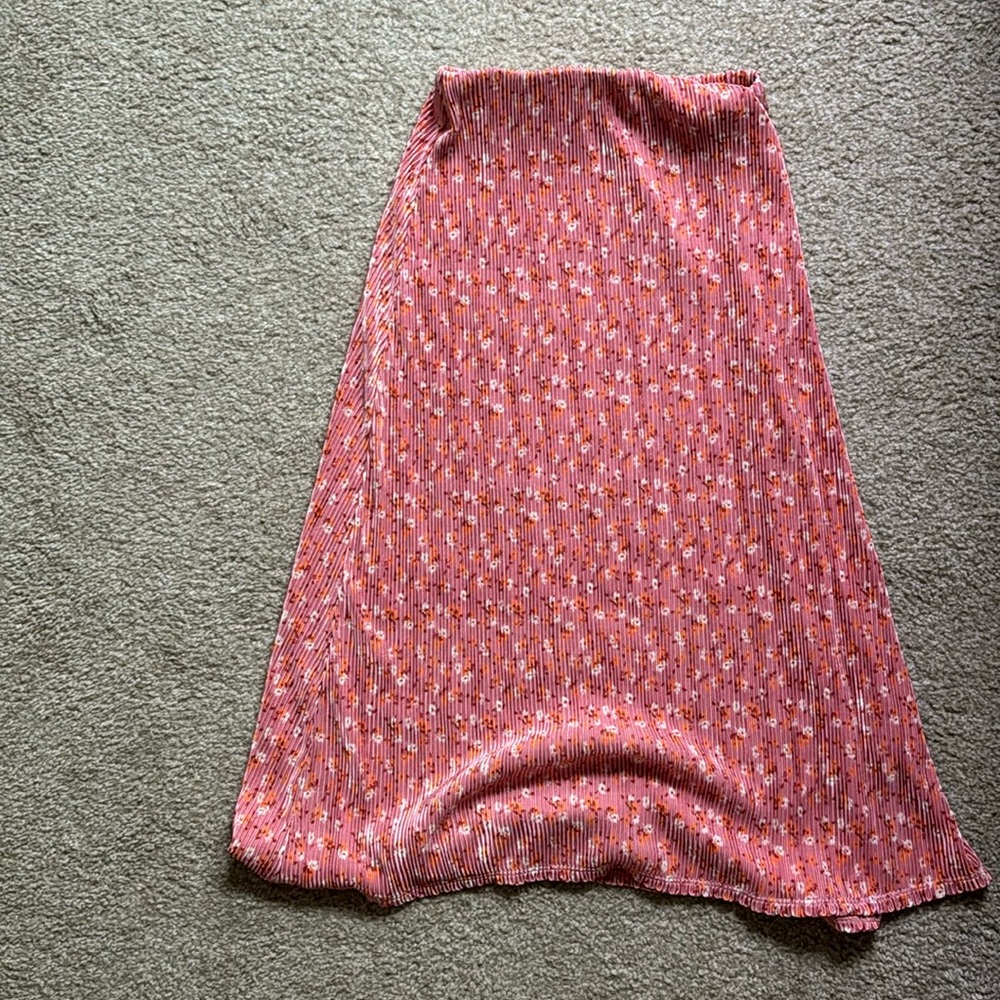 Skirt, new with tags